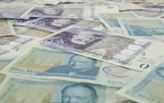 UK Gambling Operators Criticised for Letting Problem Gambler Wager £1.3 Million in Stolen Funds